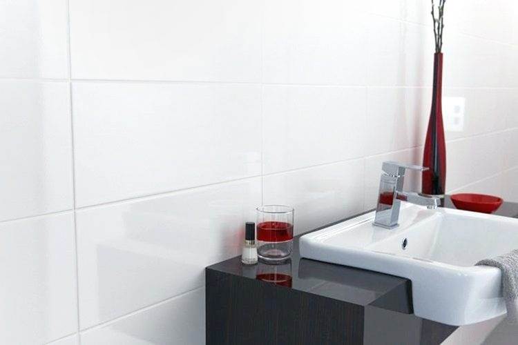 Diy Materials Large White Gloss Rectified Bathroom Wall Tile 600 X 300 Home Furniture Diy Diy Materials Large White Gloss Rectified Bathroom Wall Tile 600 X 300 Home Furniture Diy