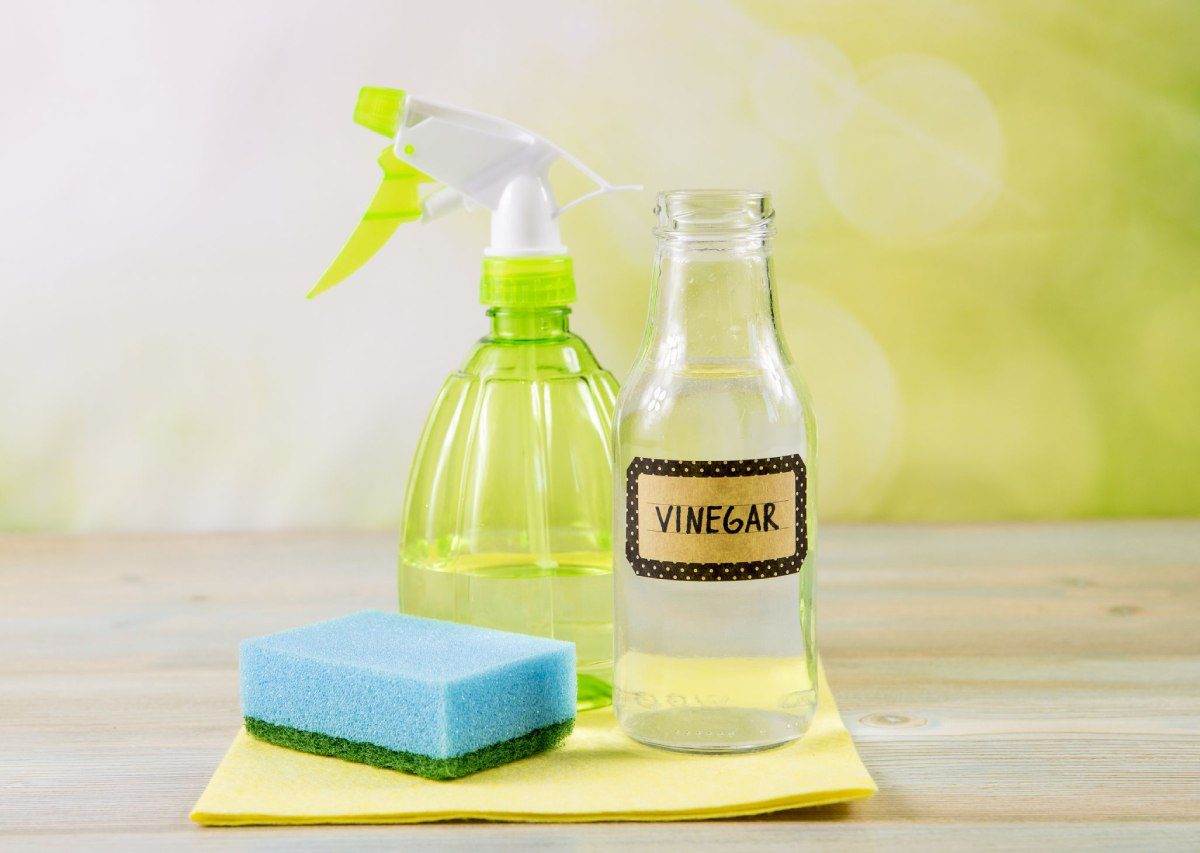 How to Clean Tile - The Vinegar Solution
