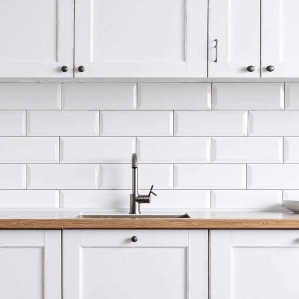 White Matt Bevelled Subway Wall Tile 100x300 (Code:02632) White Matt Bevelled Subway Wall Tile 100x300 (Code:02632)