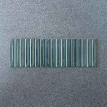 Tura Dark Green Gloss Flute Subway 100x300 (Code:03313)