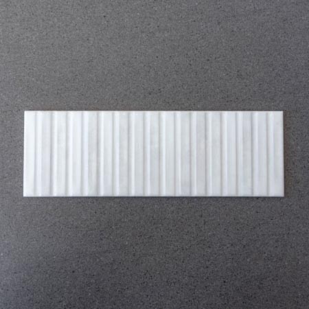 Tura Vanilla Ivory Gloss Flute Subway 100x300 (Code:03315)